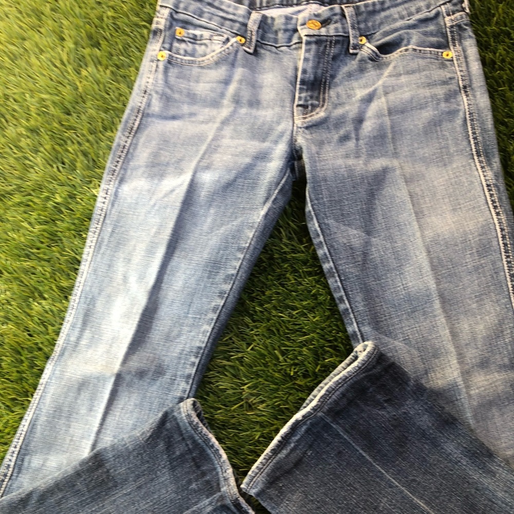 7 for all mankind